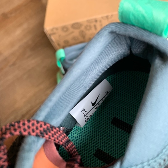 Nike Zegama Trail Running Shoes - Picture 5 of 6